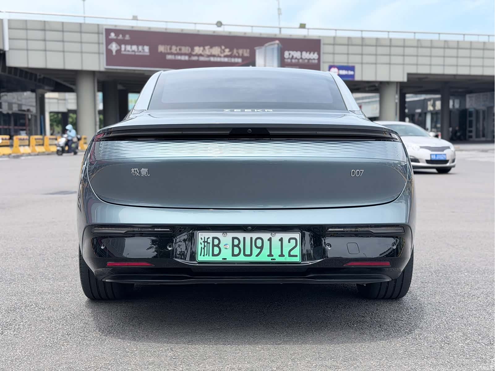 Zeekr 007, 2024 все фото