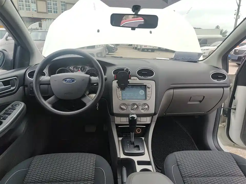 Ford Fox