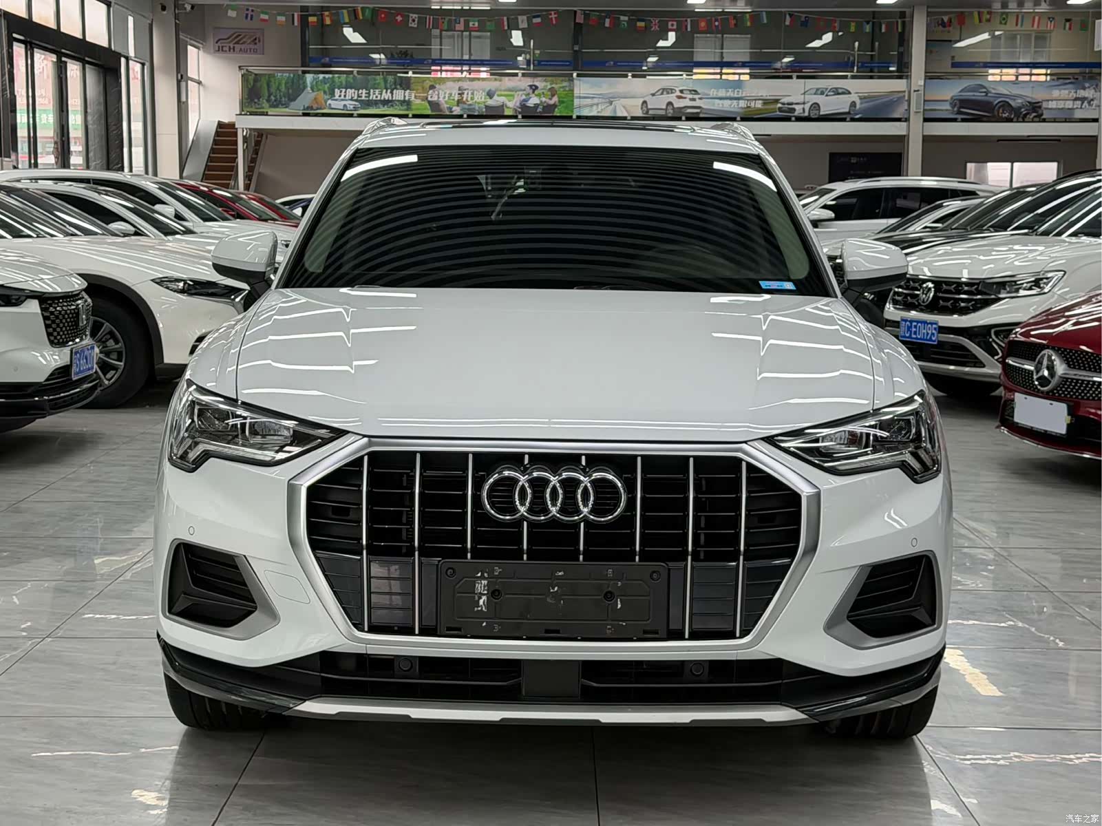 Audi Q3, 2022 2