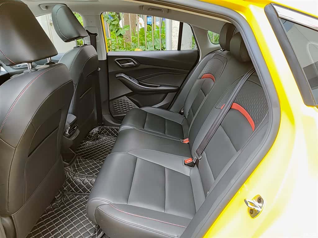 MG MG5, 2023 8