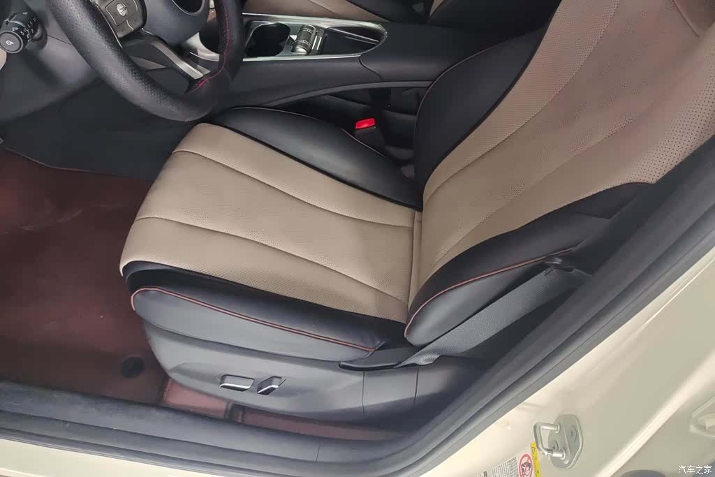 BYD Dolphin, 2023 9