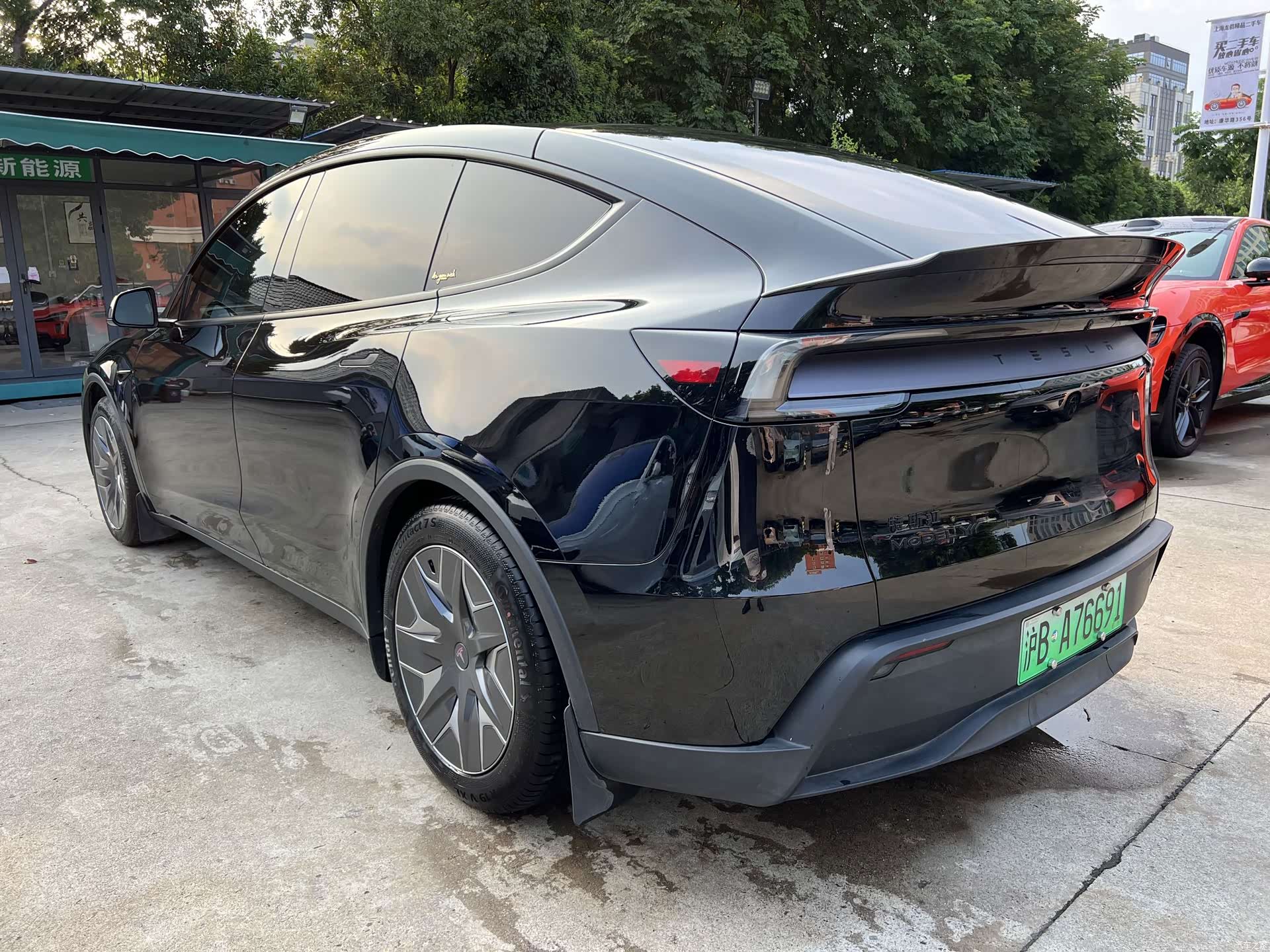 Tesla Model Y, 2025 9
