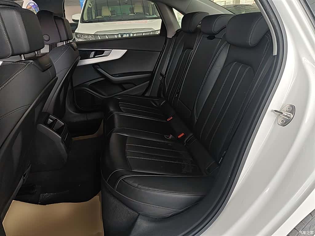 Audi A4L, 2024 17