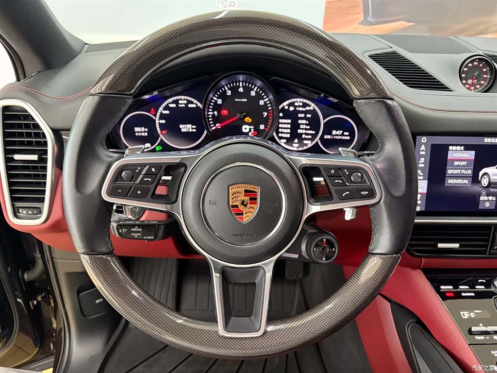 Porsche Cayenne, 2019 все фото