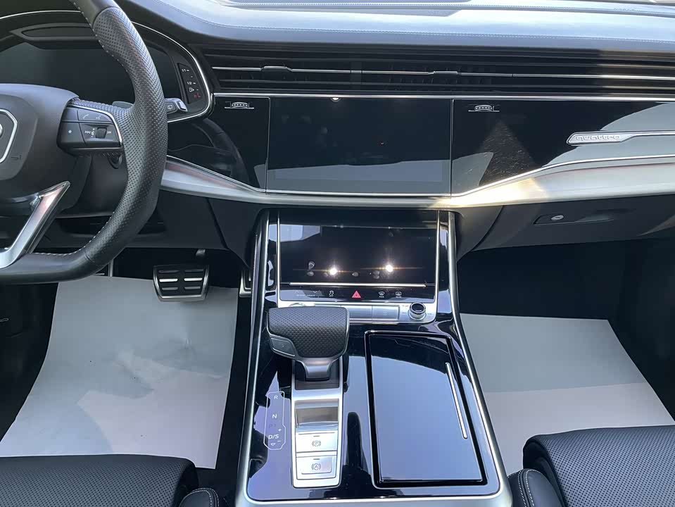 Audi Q8 Audi Q8