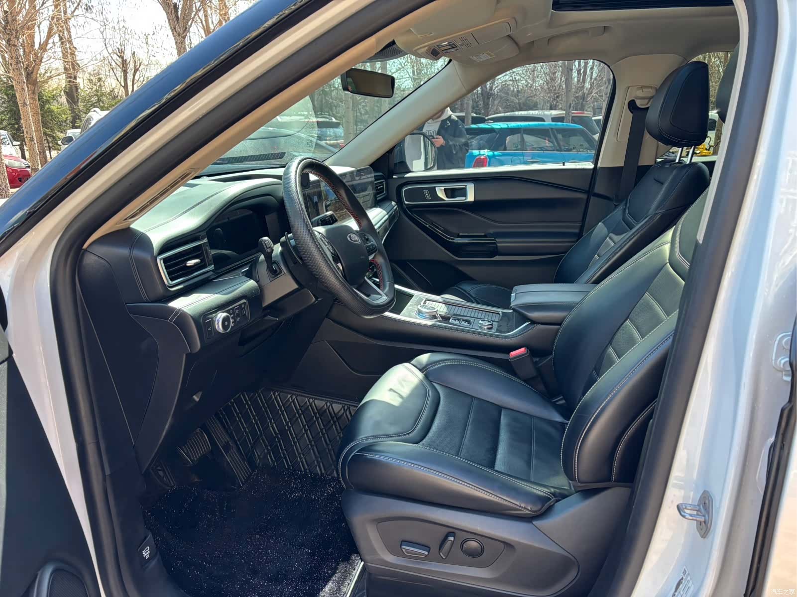 Ford Explorer, 2023 7