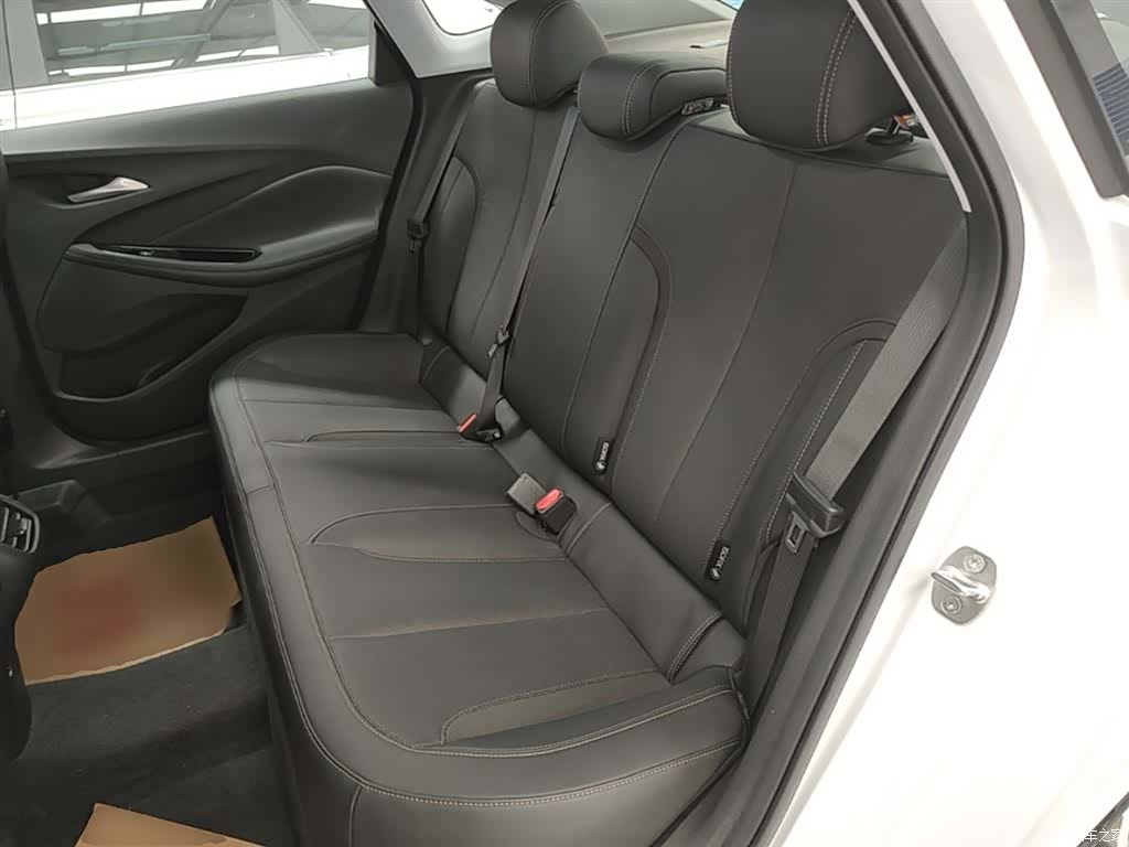 Buick Verano, 2025 17
