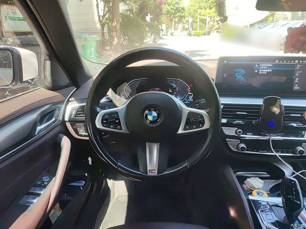 BMW 5 Series, 2021 11