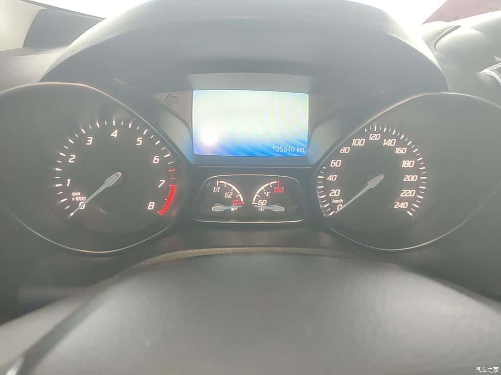 Ford Kuga, 2014 12