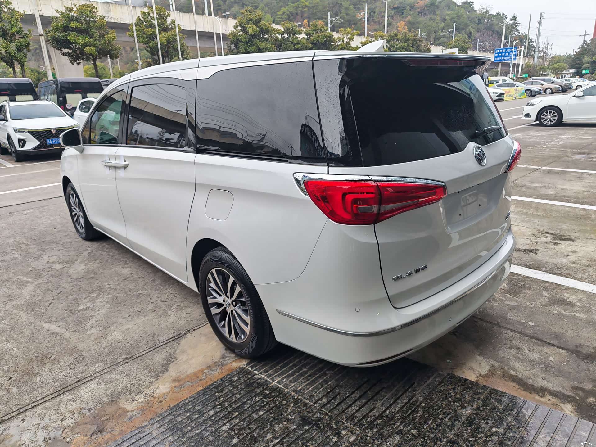 Buick GL8, 2018 21