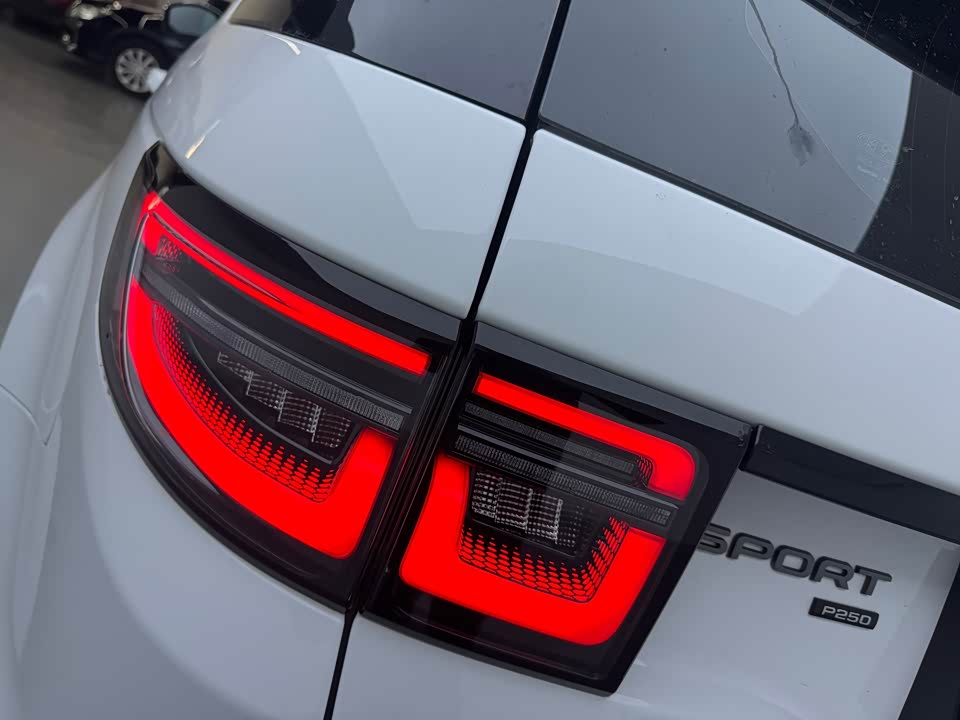 Land Rover Discover sports