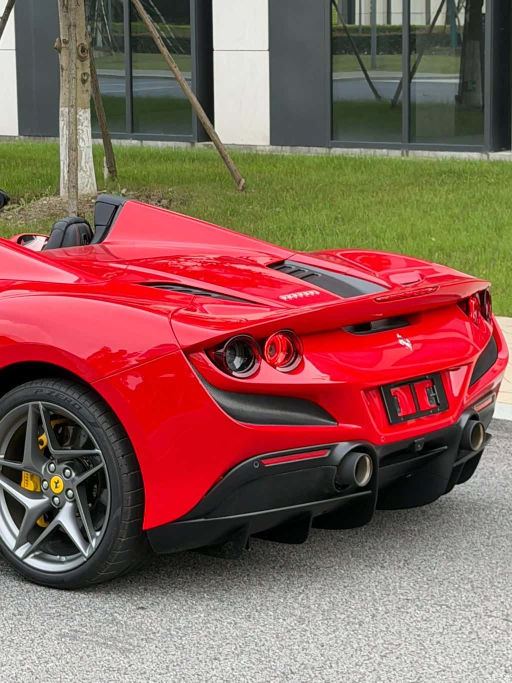 Ferrari F8, 2022 6