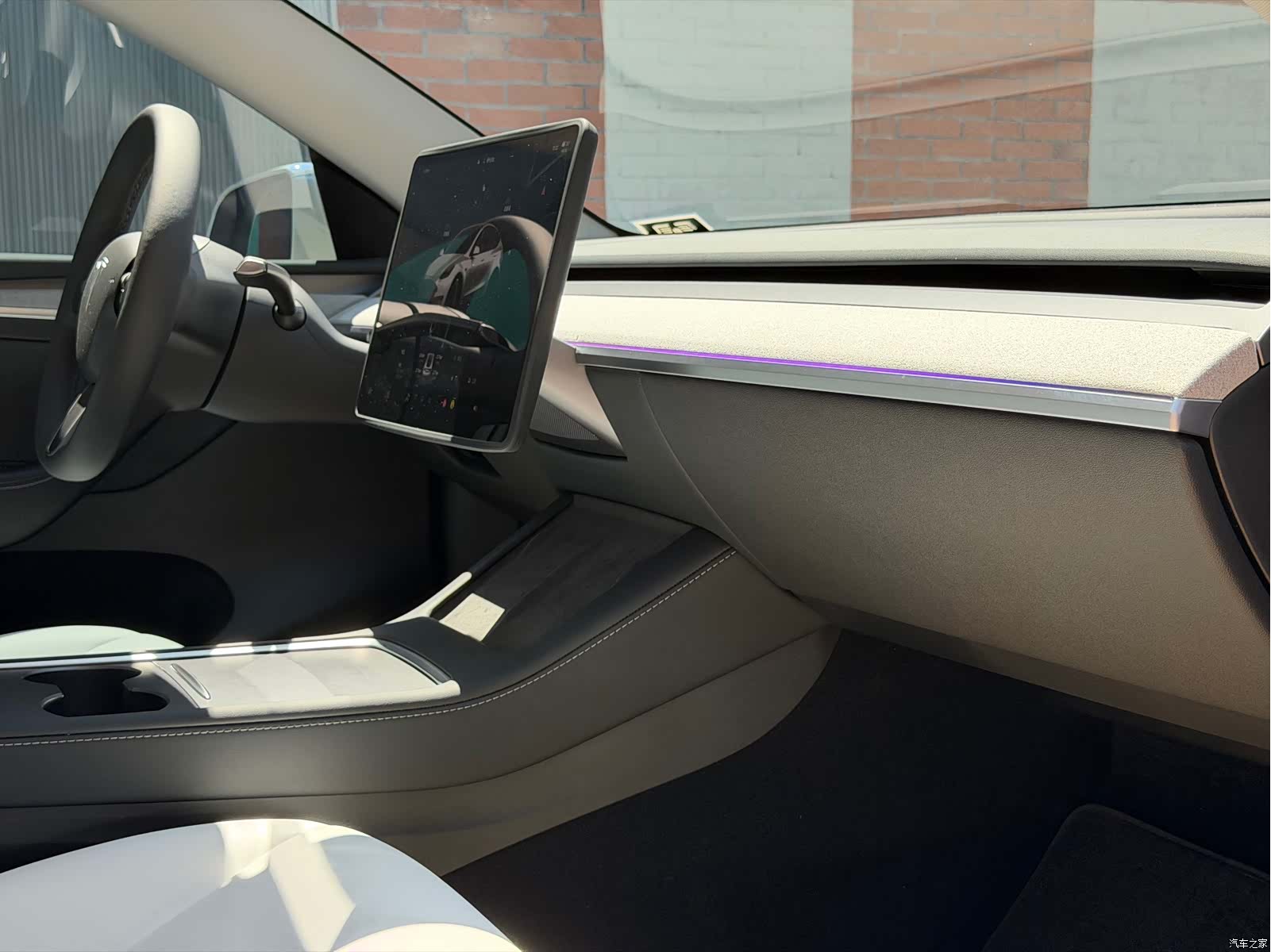 Tesla Model Y, 2024 8
