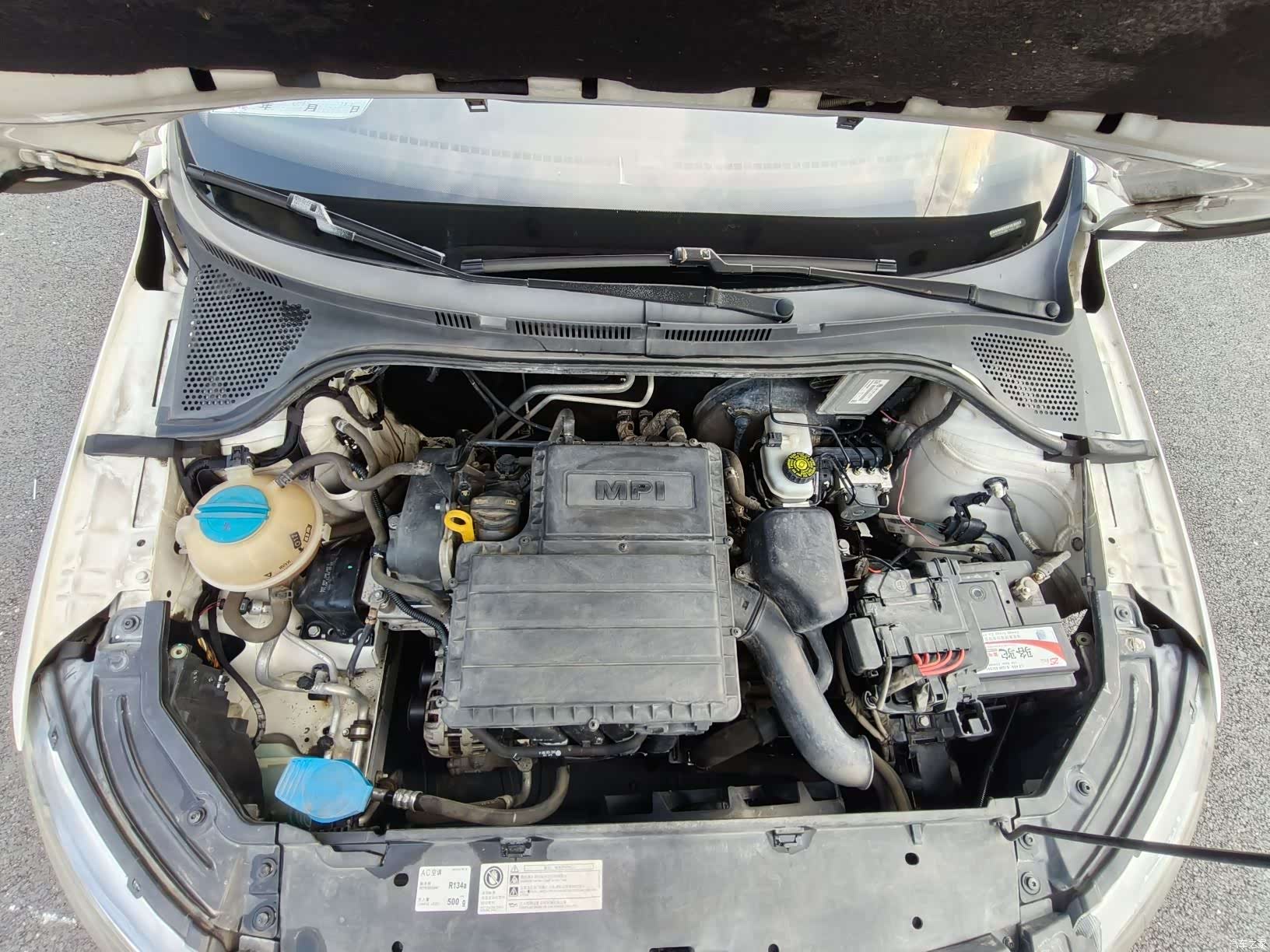 Skoda Rapid, 2015 4