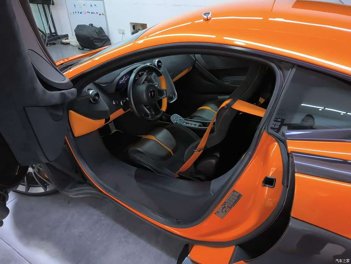 McLaren 570, 2017 4
