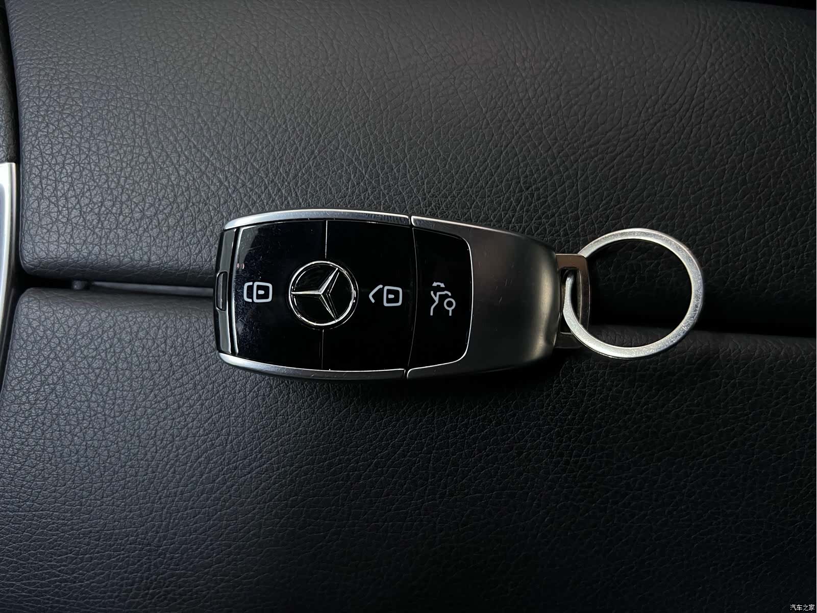 Mercedes-Benz E-Class, 2020 38