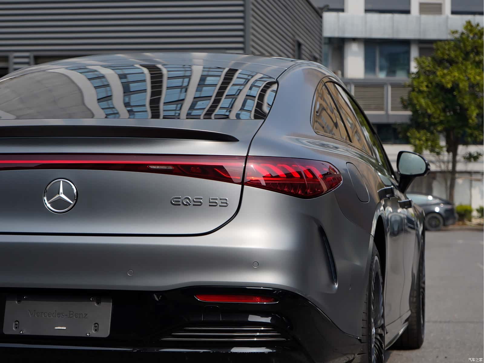 Mercedes-Benz EQS, 2025 7