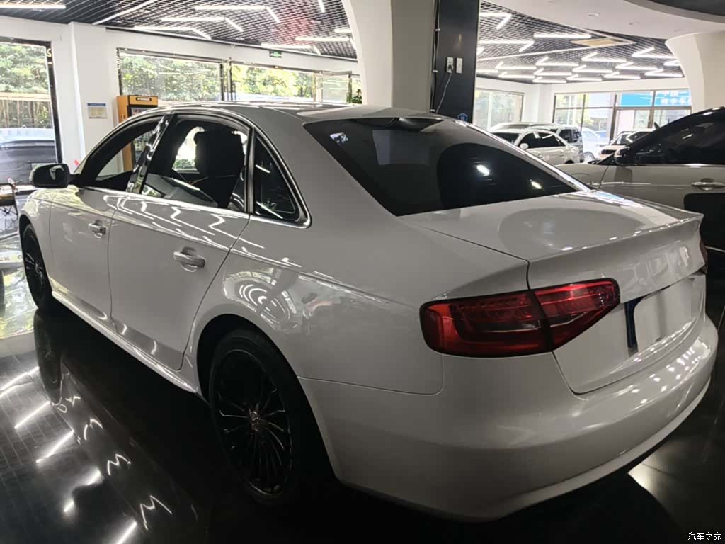 Audi A4L, 2015 все фото