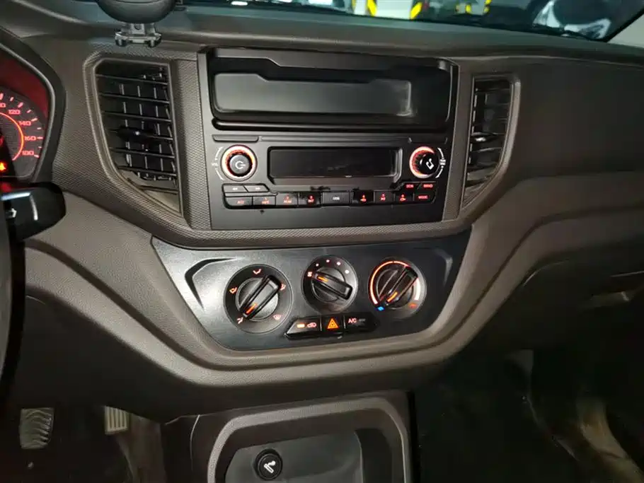 Wuling Wuling Hongguang V