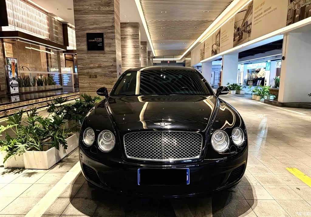 Bentley Flying Spur, 2013 3