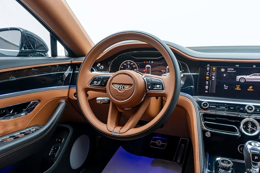 Bentley Flying Spur, 2023 21