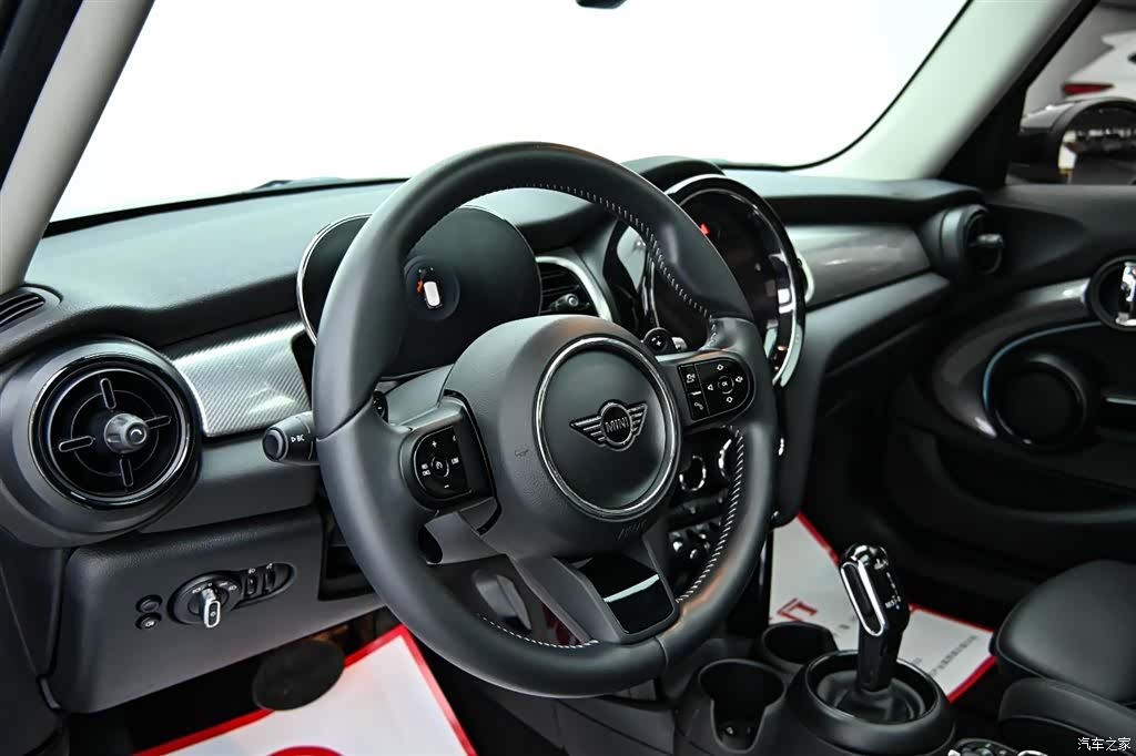 Mini Cooper, 2022 14