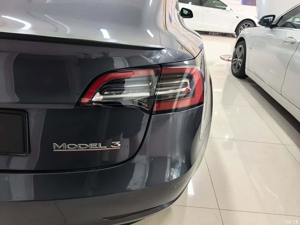 Tesla Model 3, 2022 8