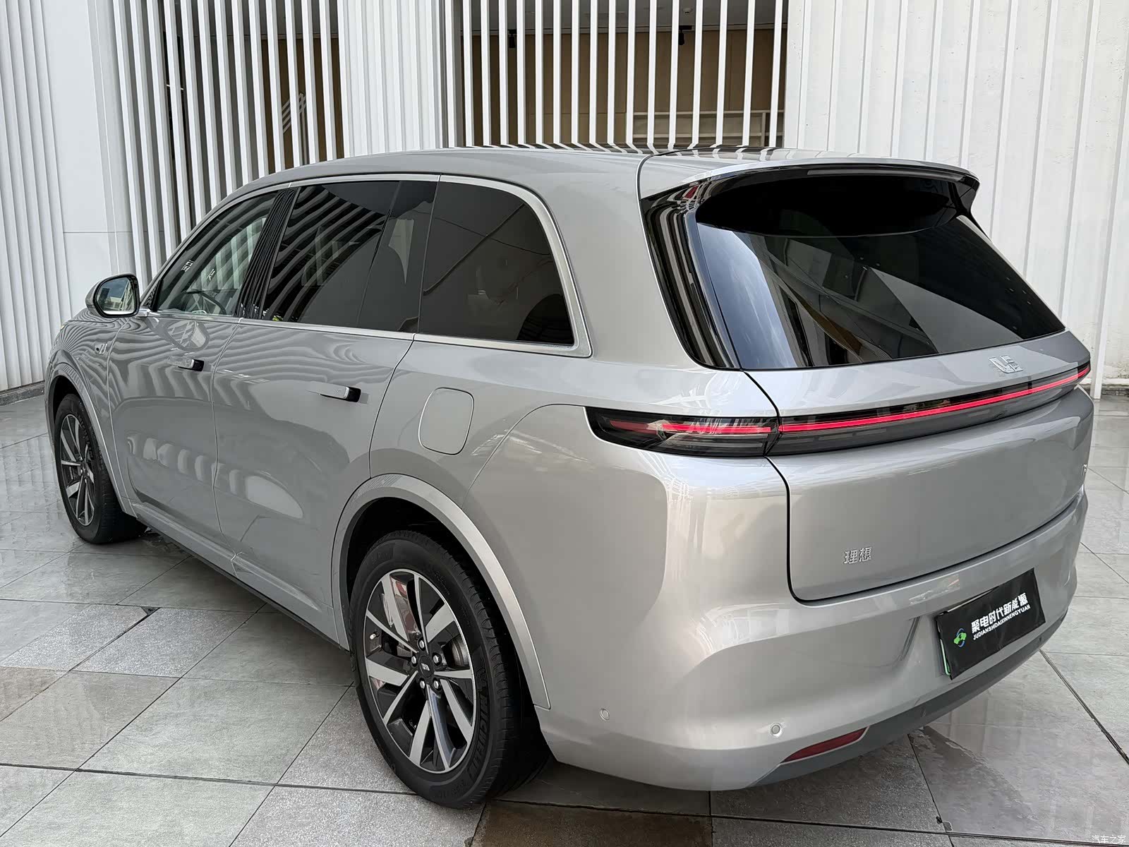 Li Auto L8, 2022 6