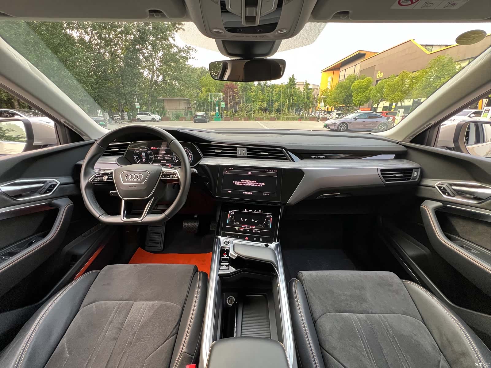 Audi e-tron, 2022 16