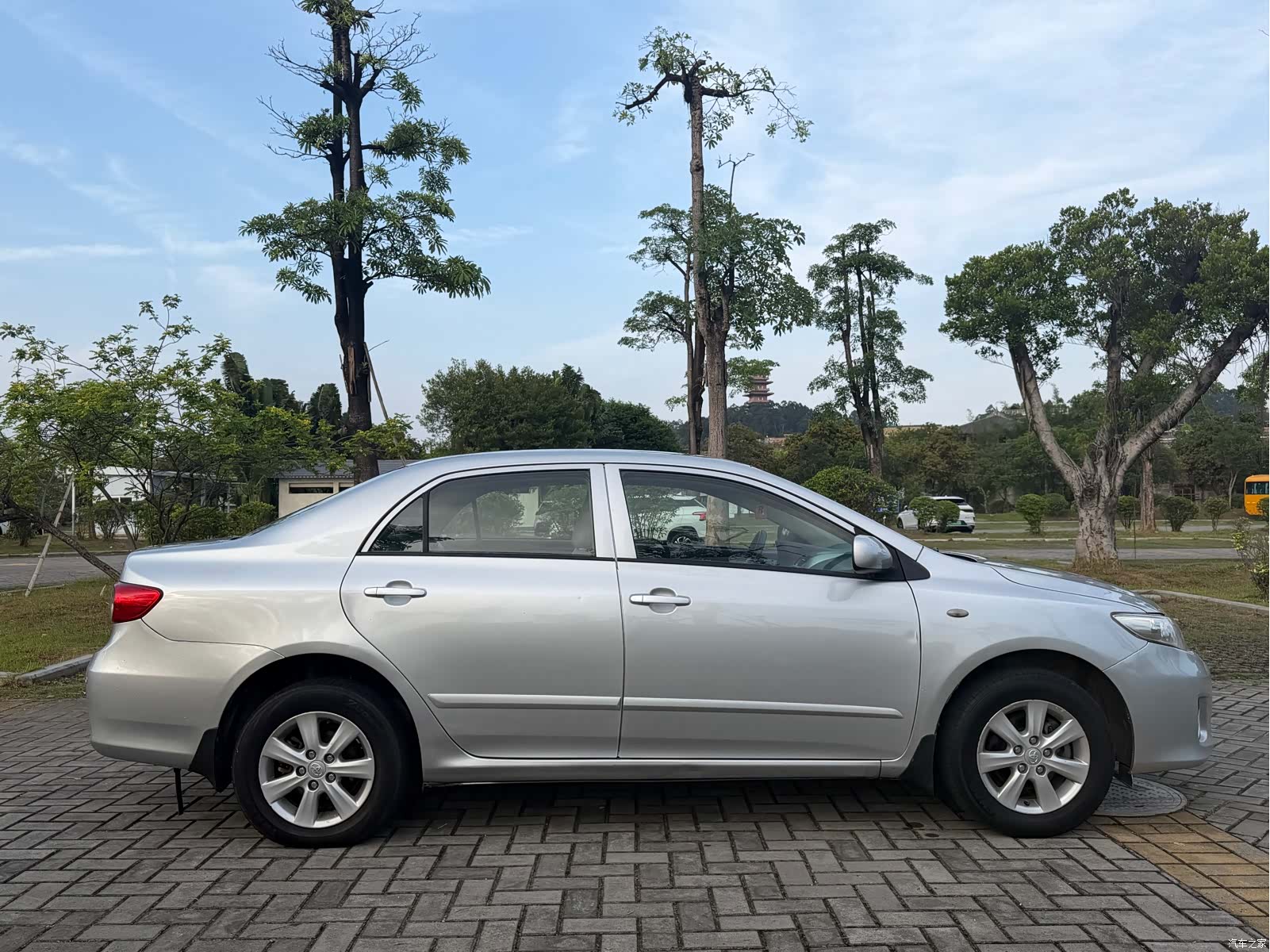 Toyota Corolla, 2012 8