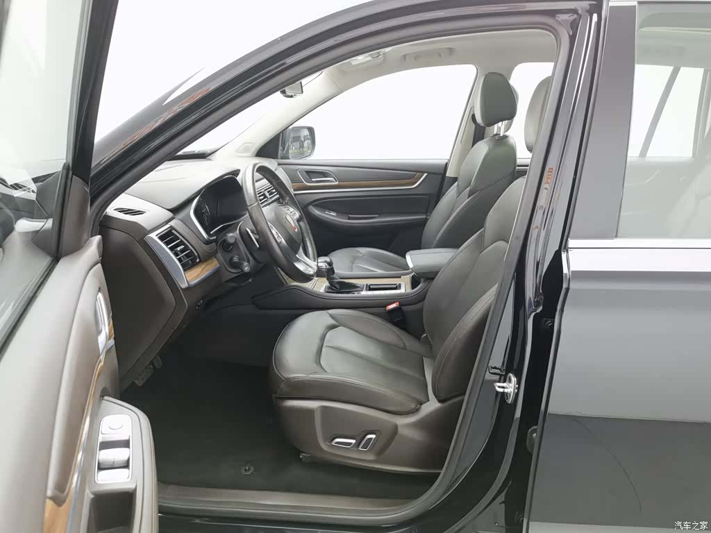 Roewe RX8, 2021 10