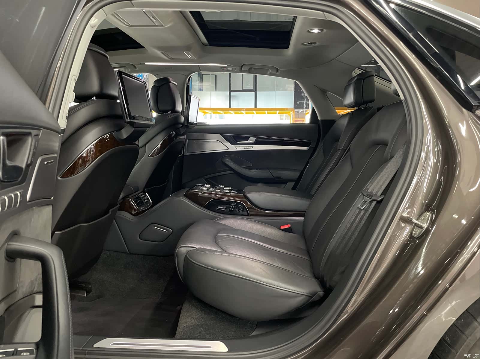 Audi A8L, 2014 10