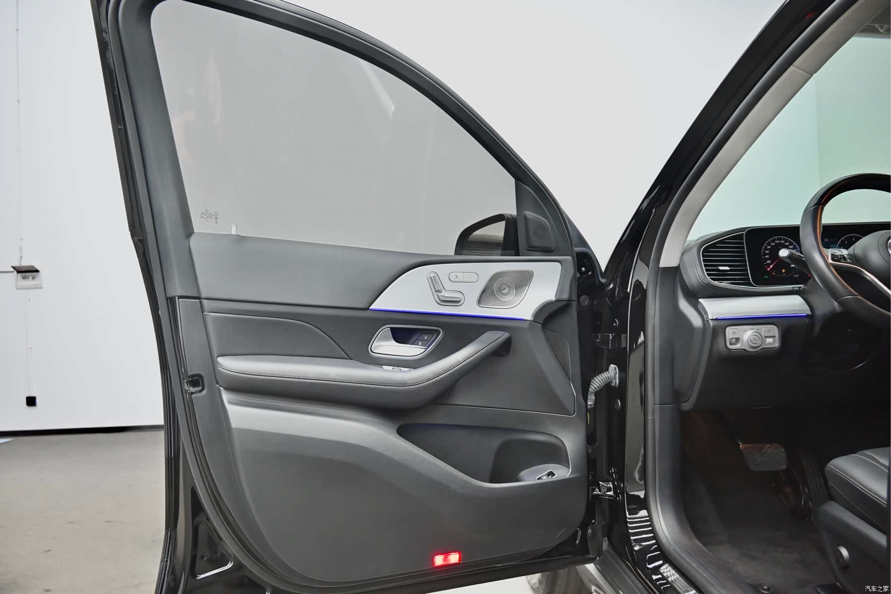 Mercedes-Benz GLE, 2023 19
