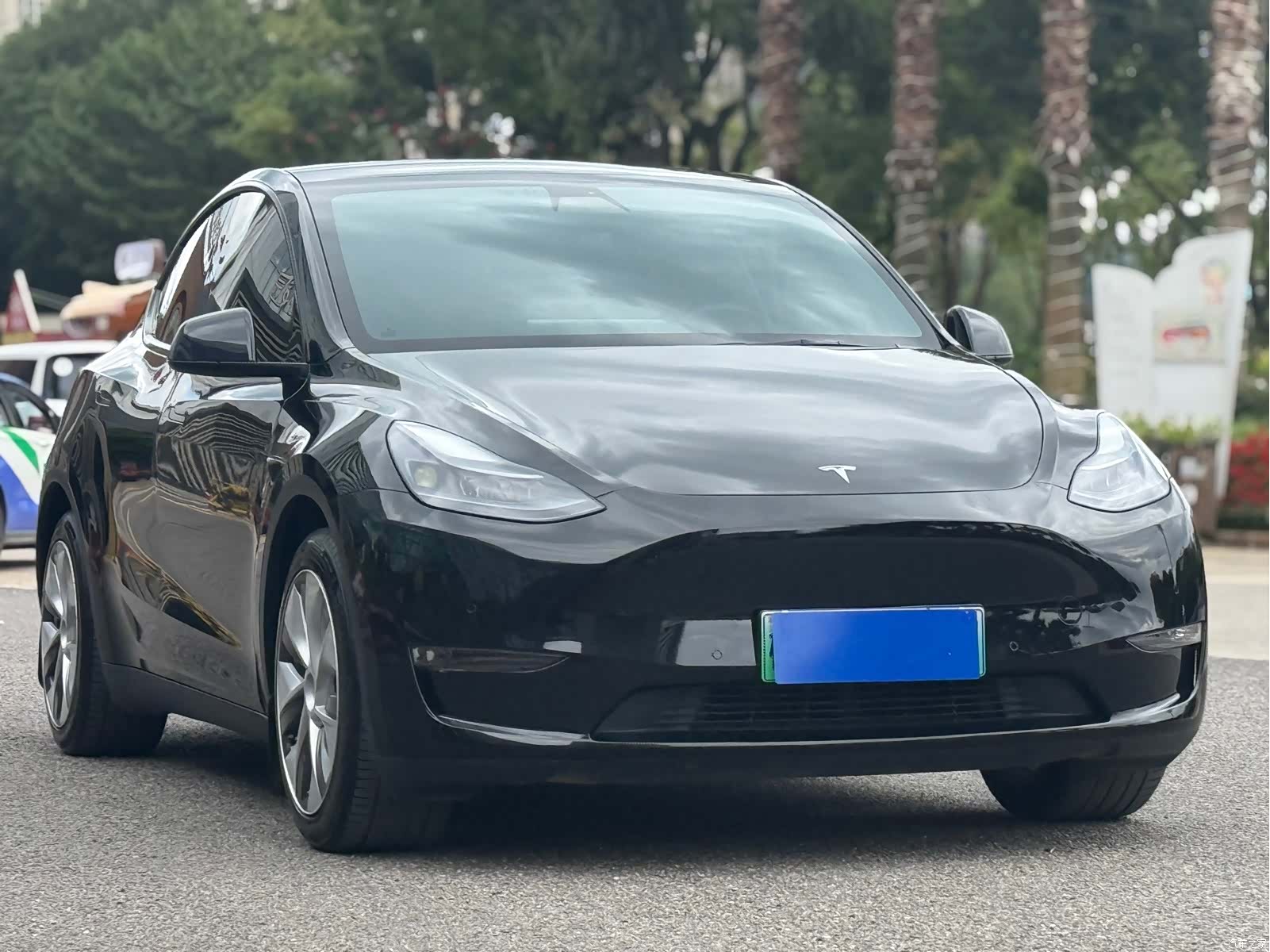 Tesla Model Y, 2021 1