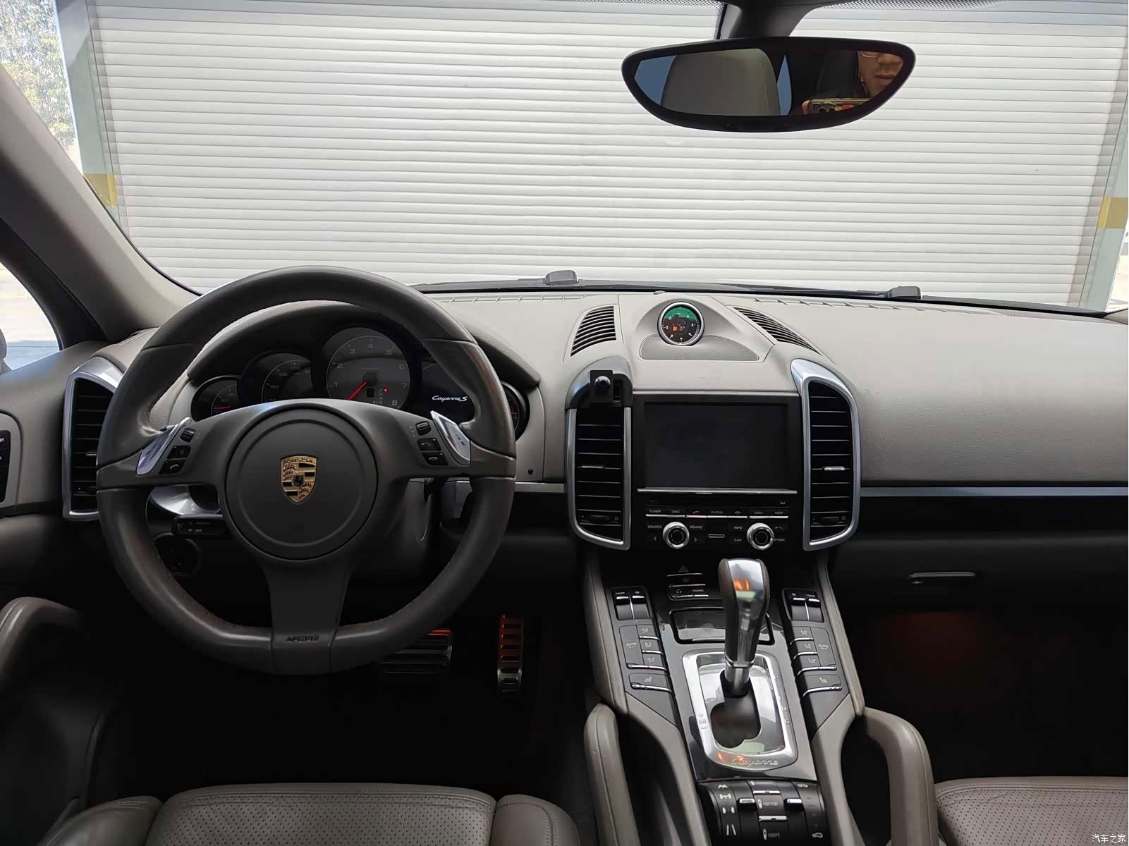 Porsche Cayenne, 2011 12