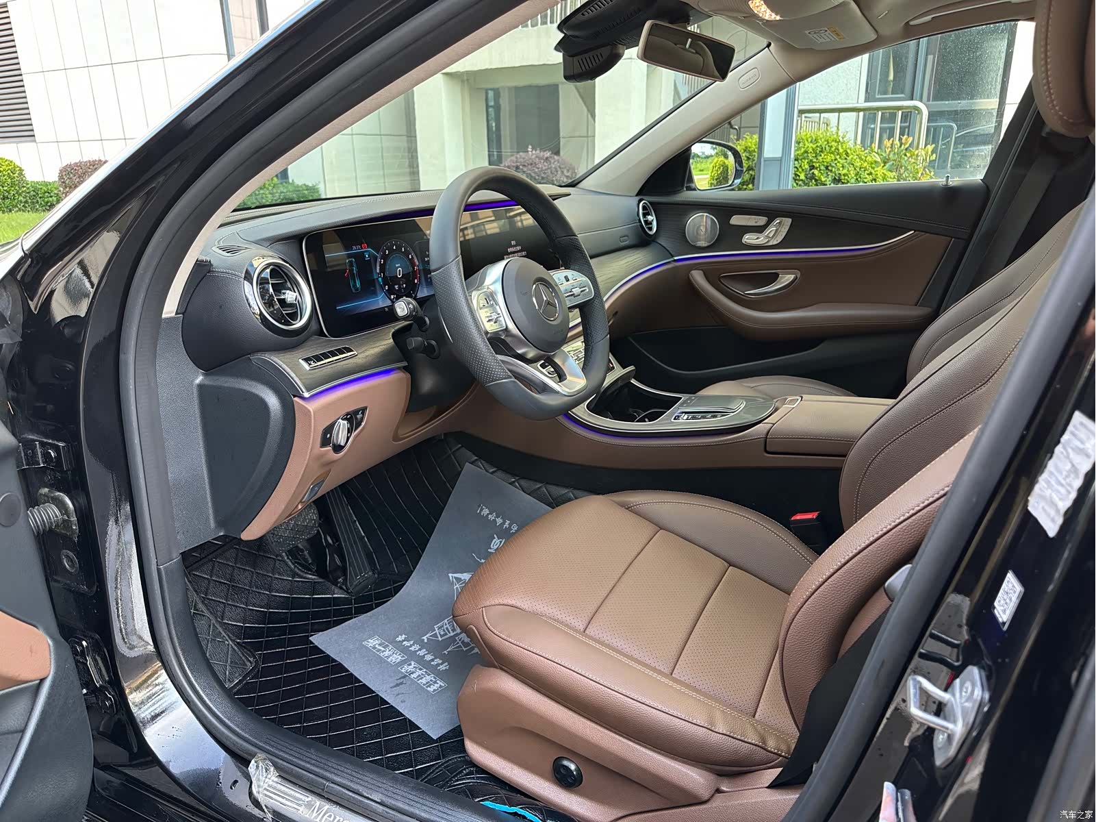 Mercedes-Benz E-Class, 2020 4