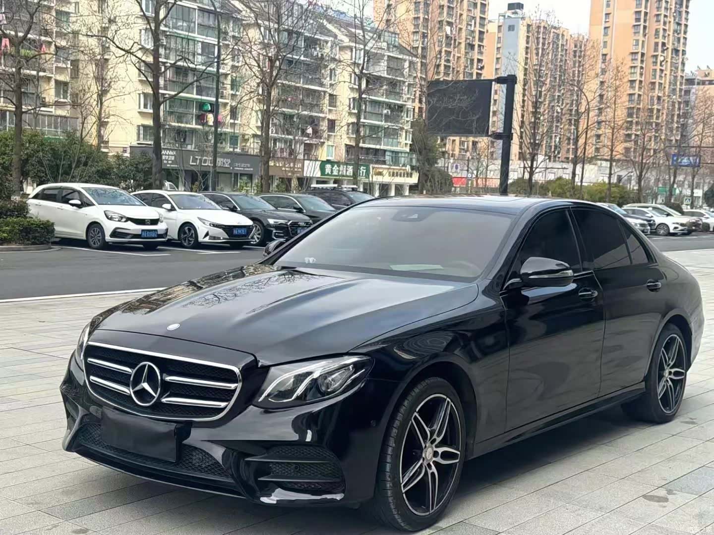 Mercedes-Benz E-Class, 2017 1