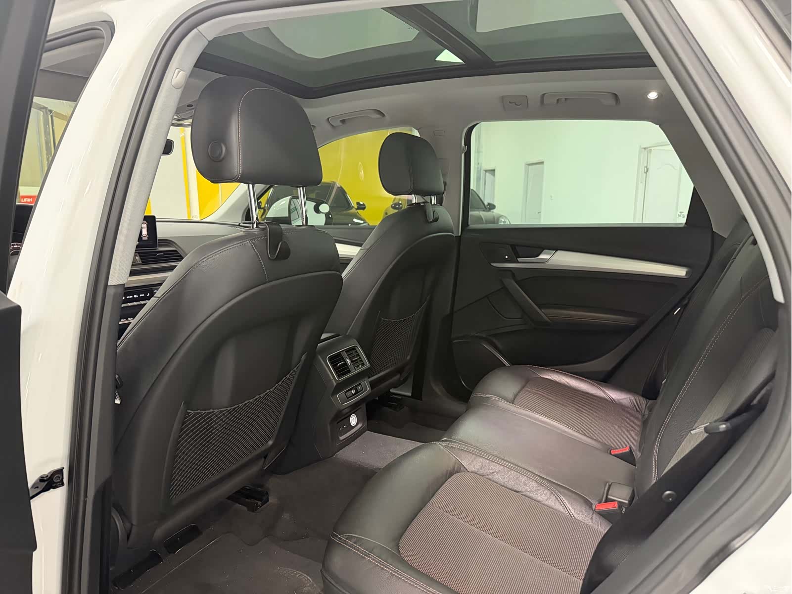Audi Q5L, 2019 все фото