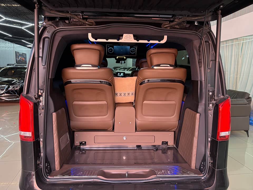 Mercedes-Benz V-class