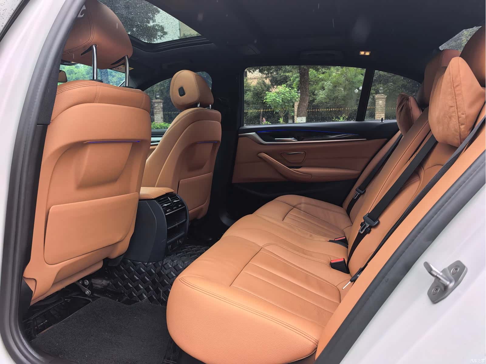 BMW 5 Series, 2017 все фото