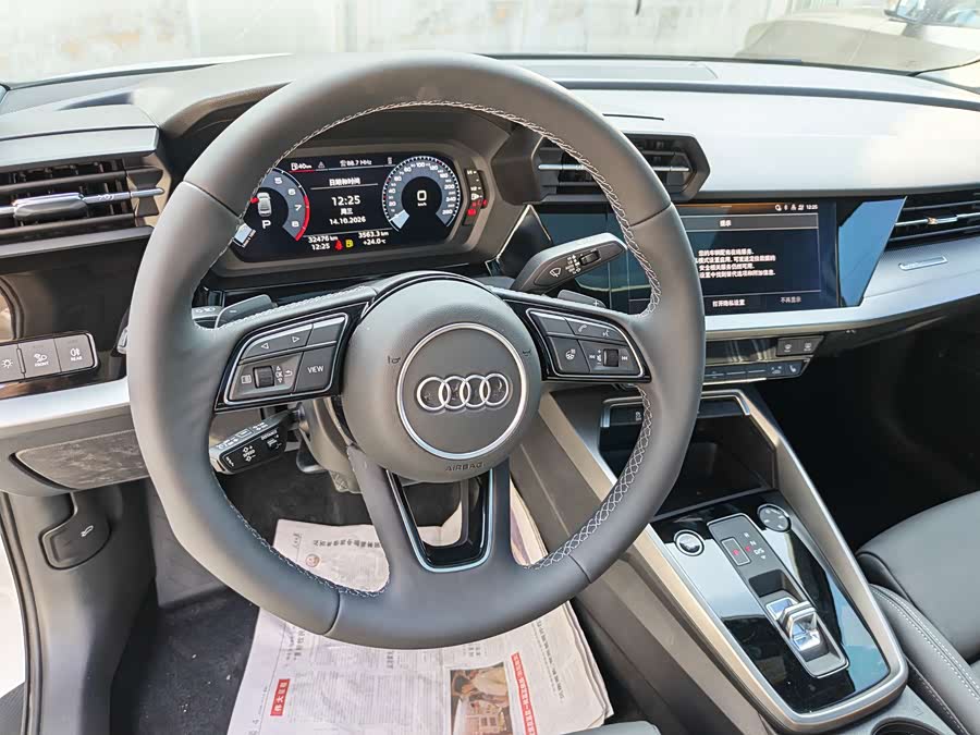 Audi A3 2023, фото 11