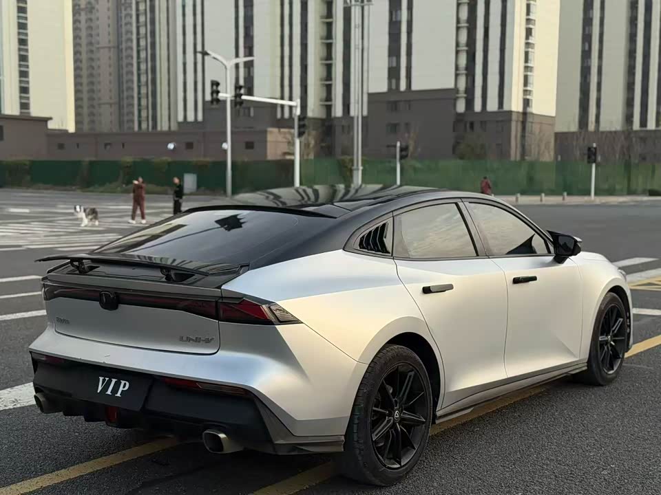 Changan UNI-V