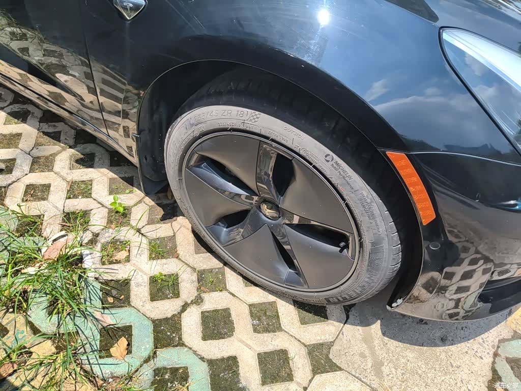 Tesla Model 3, 2020 26