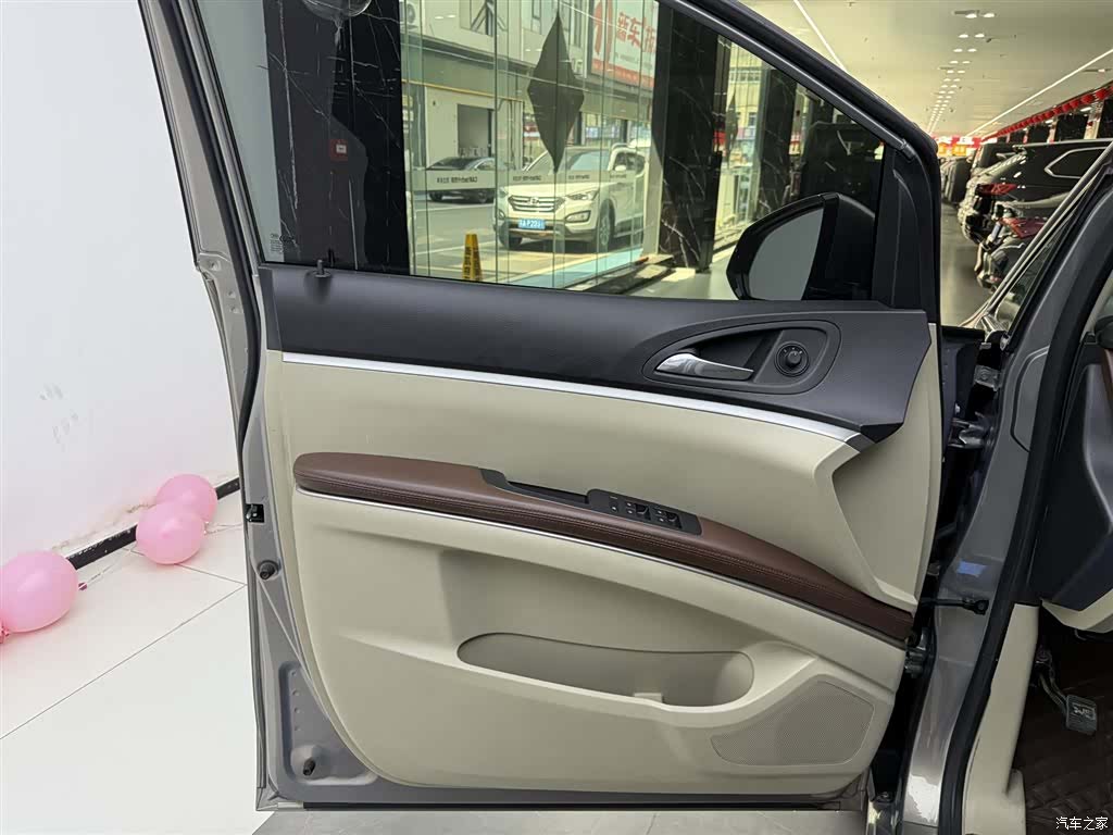 Buick GL8, 2020 22