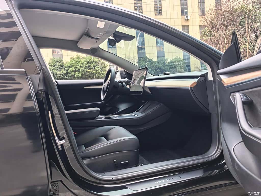 Tesla Model 3, 2021 7