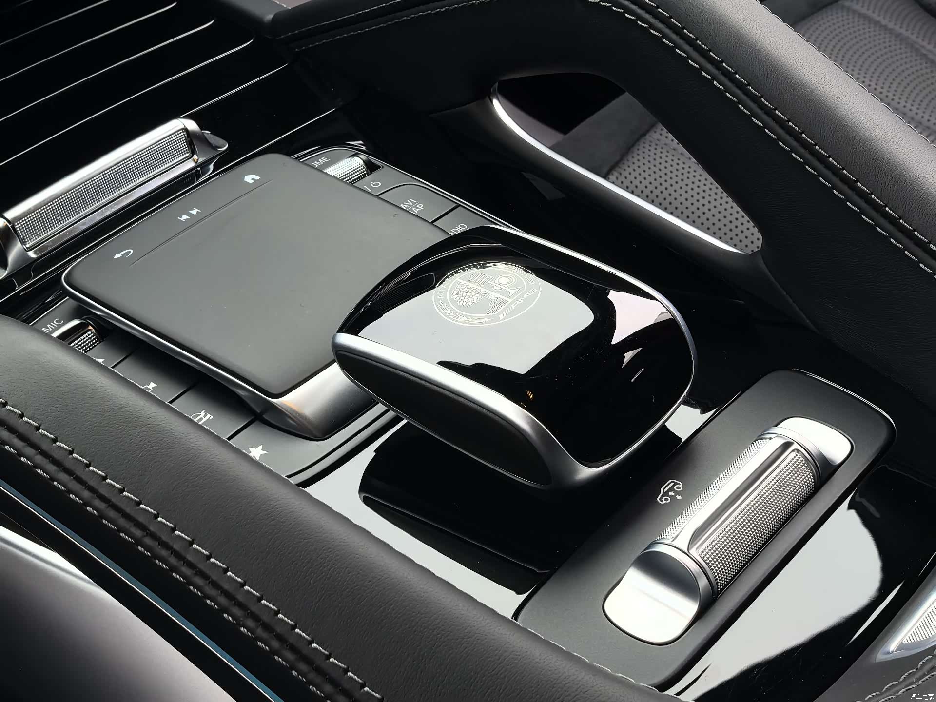 Mercedes-Benz GLS, 2025 13