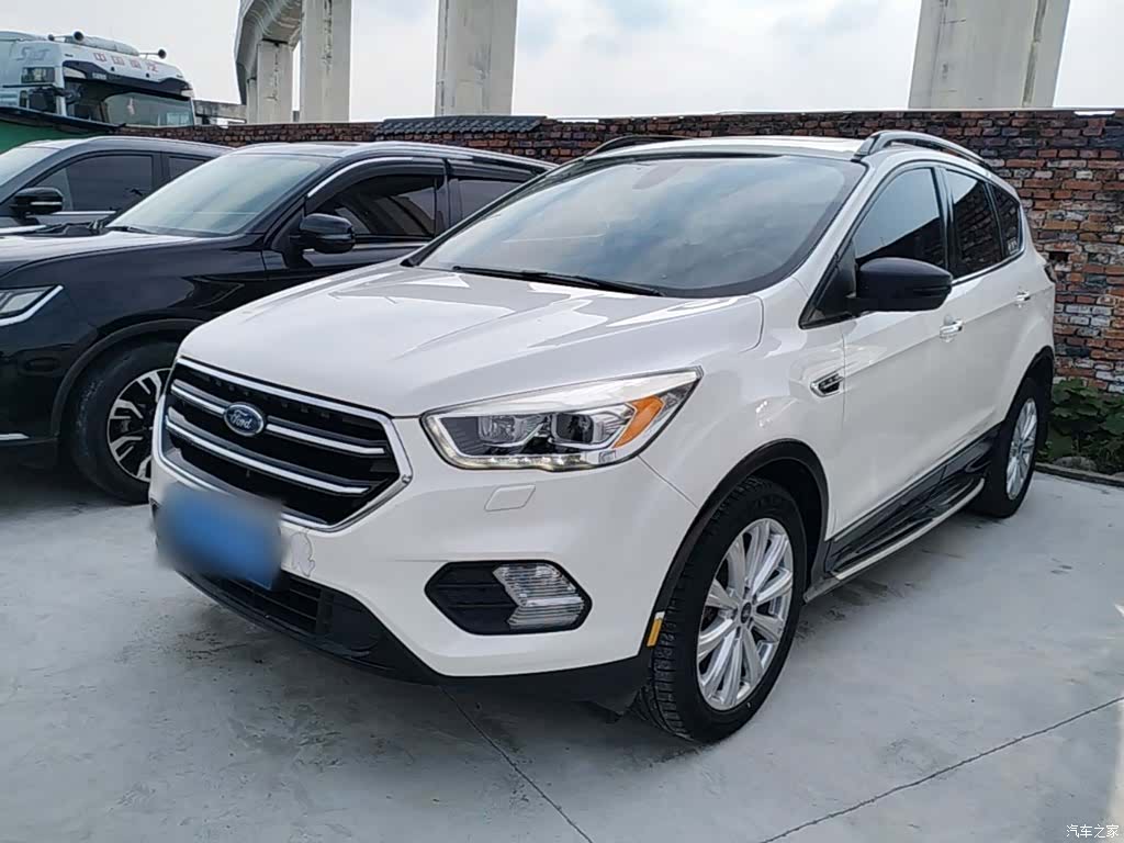 Ford Kuga, 2017 1