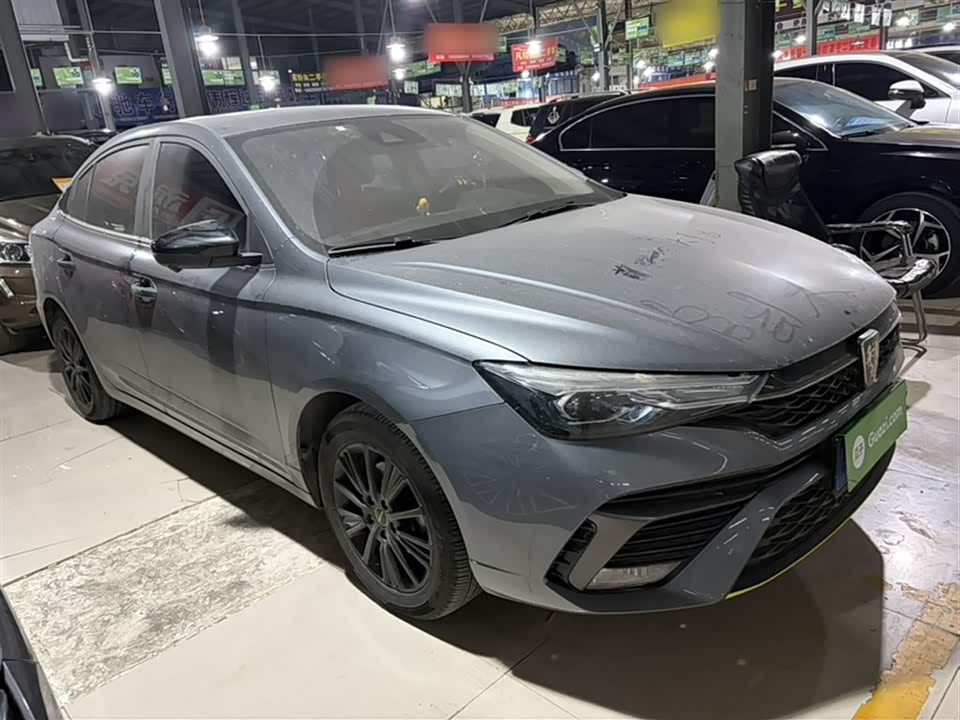 Roewe i5
