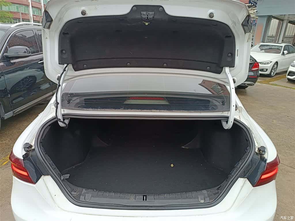 Geely Binray, 2021 19