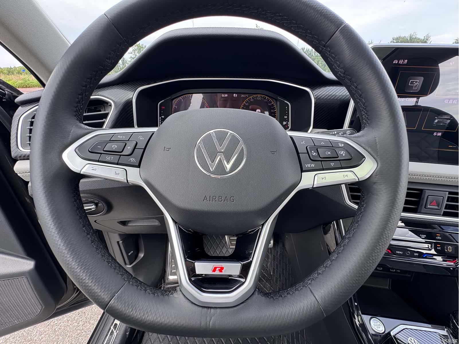 Volkswagen Tayron, 2023 15